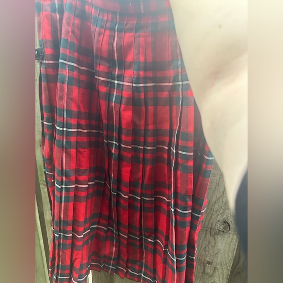 Long Kilt - Picture 2 of 2